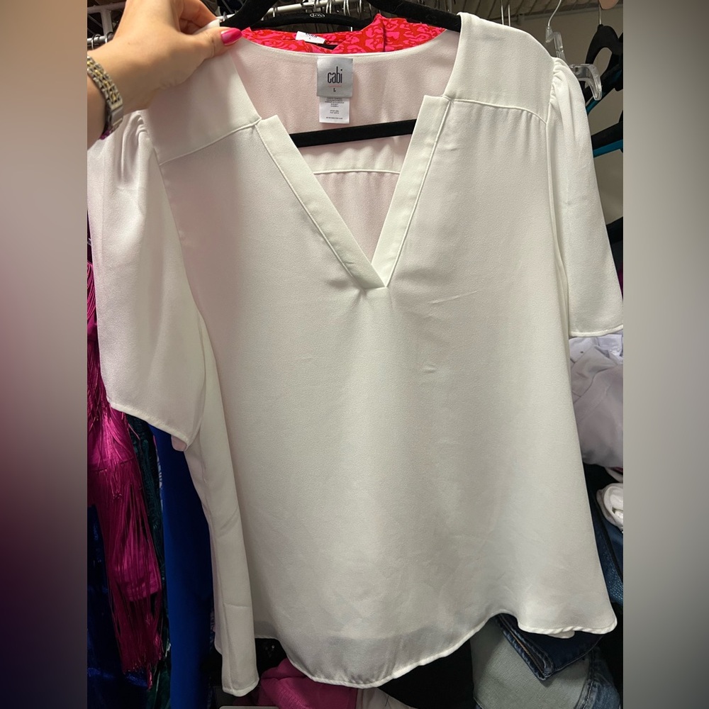 Cabi Essential Top - Size L - Wardrobe Staple
